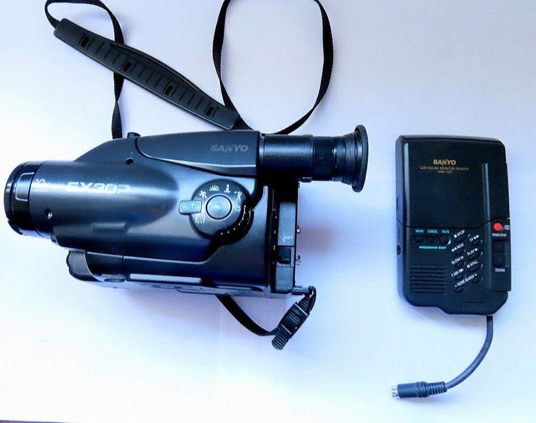US Tariff Absorbed. Vintage Sanyo VM-EX30P Video-8 Camcorder W
