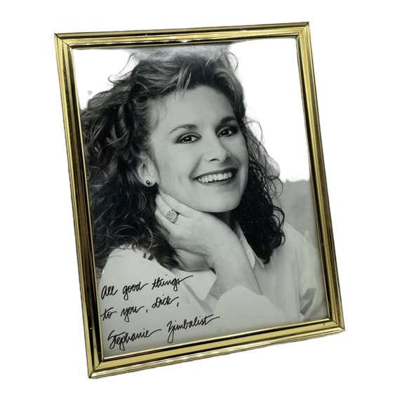 ステファニー・ジンバリスト直筆サイン入り写真：1980年代レミントン