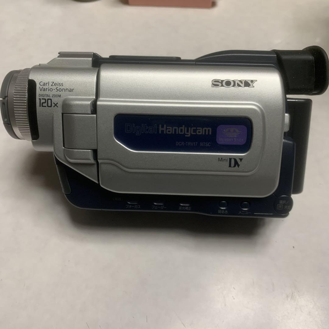 SONY DCR-TRV17 Digital Camcorder miniDV Megapixel Network Handycam