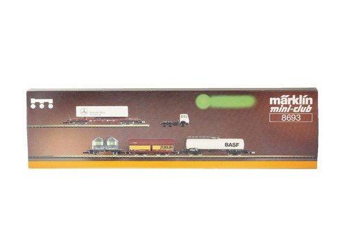 Marklin mini club 8165 vintage z scale set with 3 extra cars and
