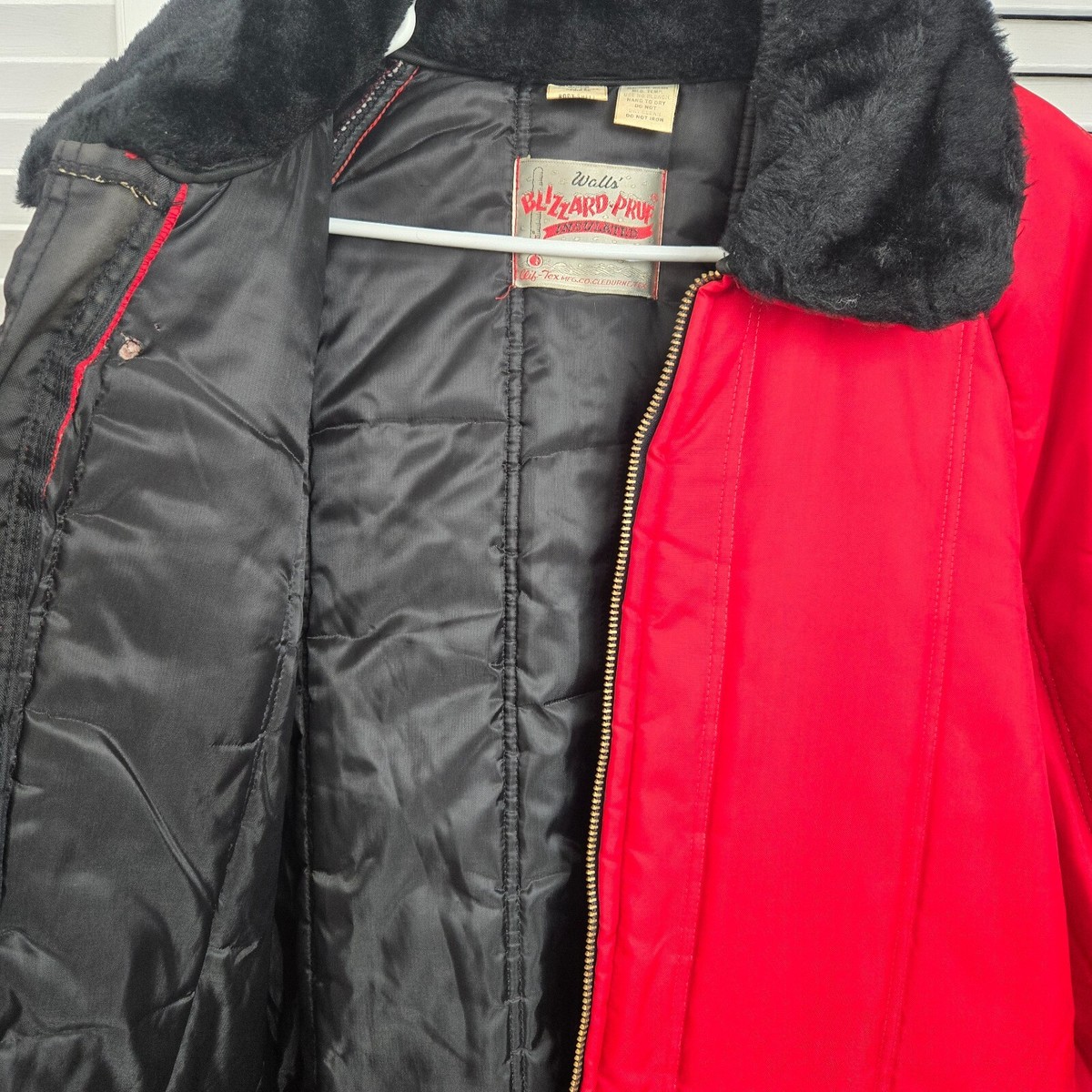 Vintage Walls Blizzard Pruf Jacket Red Size Medium Made in USA Fur