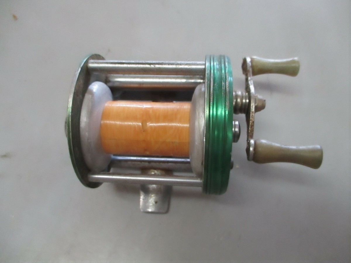 Vintage Bronson Green Hornet no. 2200 collectable fishing reel | eBay