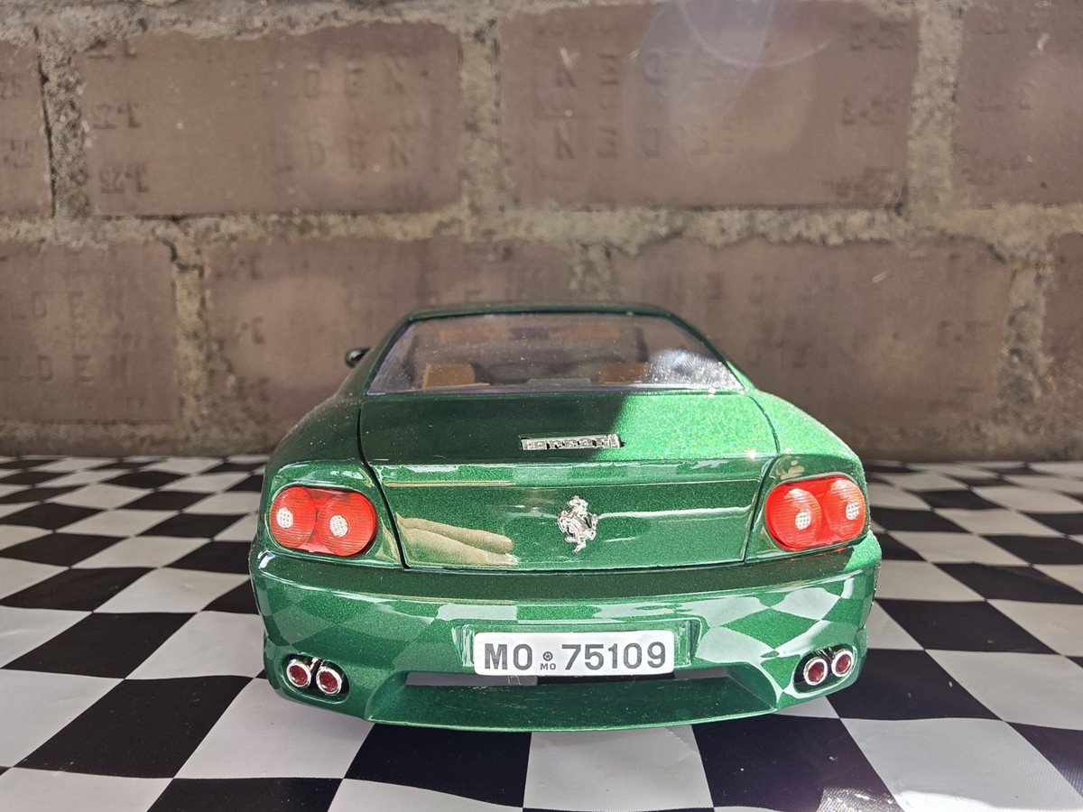 1992 Ferrari 456 GT Bburago 1:16 Scale Diecast Model Car Green
