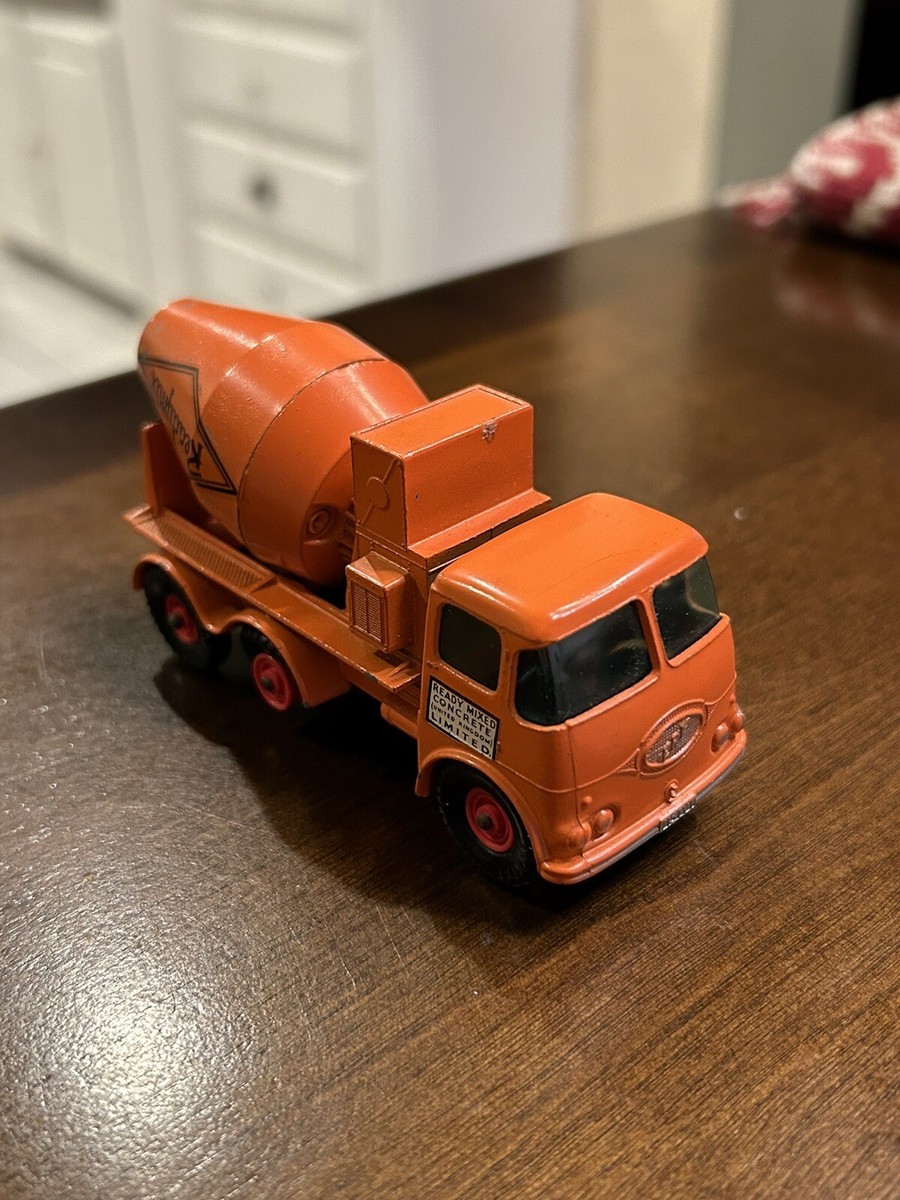Matchbox King Size - (No. 13) - Ready-Mix Concrete Truck - No Box