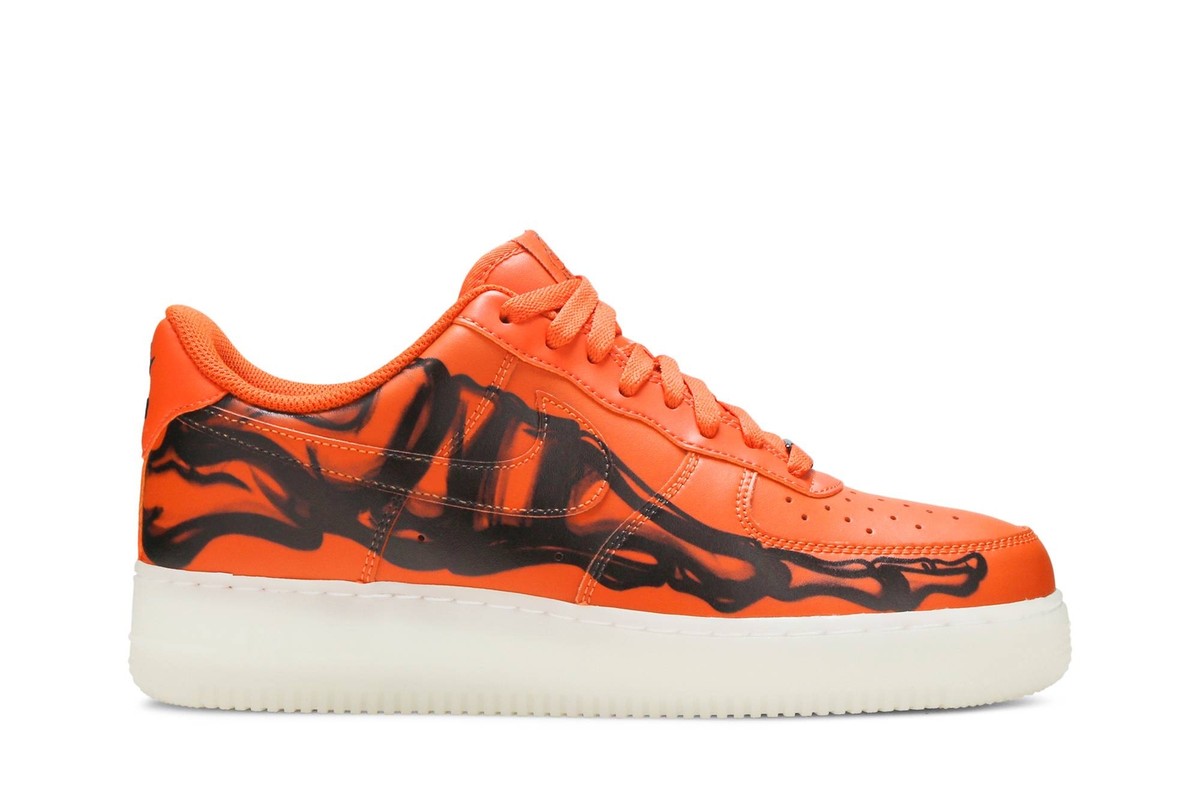 Level SS/New - Nike Air Force 1 07 skeleton qs 