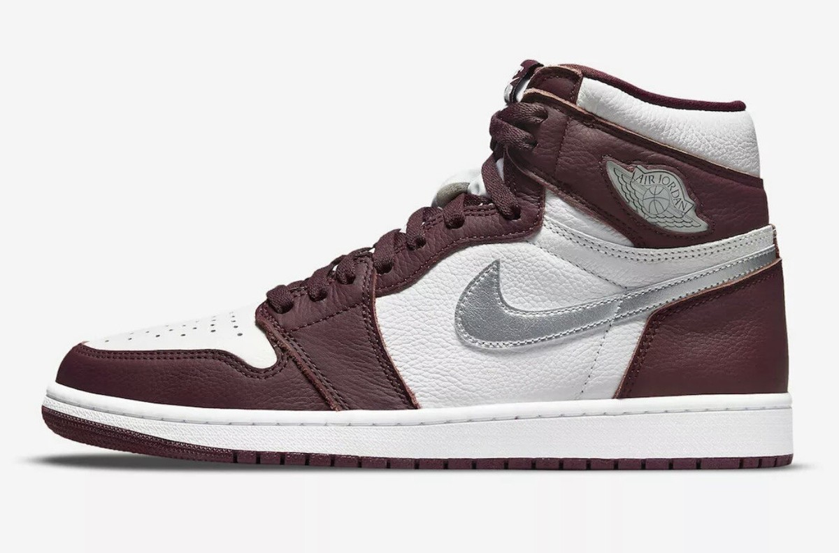 NIKE AIR JORDAN 1 RETRO HIGH OG (GS) BORDEAUX SZ 4Y — WOMEN SZ 5.5
