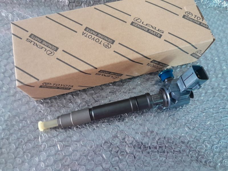 New Denso Fuel Injector 23670-0E060 For Toyota 1GD-FTV Hilux