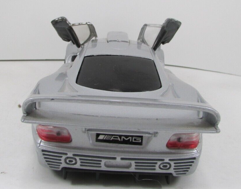 Maisto Mercedes Benz CLK GTR Street Version Silver 1:18 scale