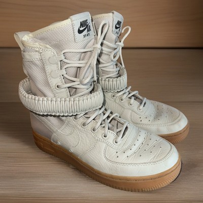 NIKE W SF AF1 857872 004 High Fancy Light Bone Air Force Women US
