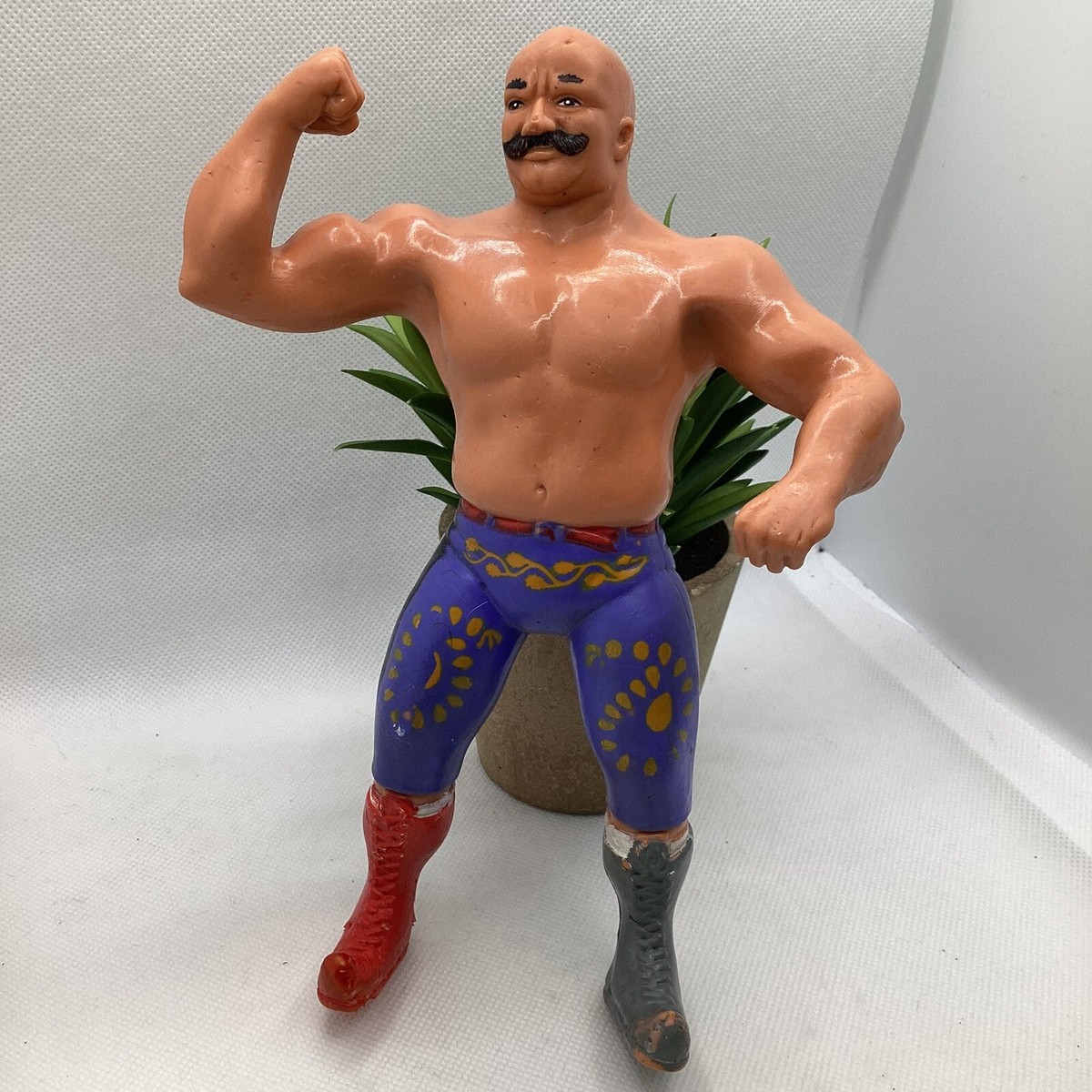 WWE WWF アイアン シーク ニコライ ボルコフ プロレス フィギュア WWE