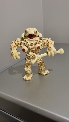 1994 Eye Popping Eye Guy Evil Space Alien Mighty Morphin Power