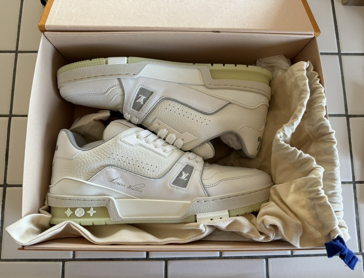 BRAND NEW DEADSTOCK Louis Vuitton Trainer Triple White - FD0291