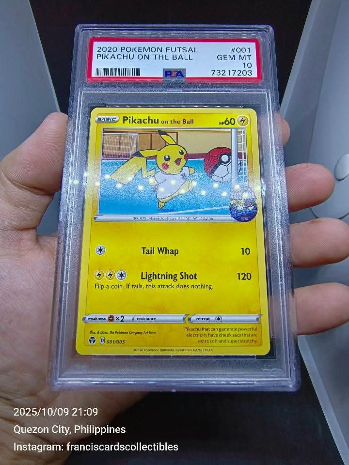 Pikachu on the Ball - (Pokemon Futsal) 001/005 Miscellaneous Cards