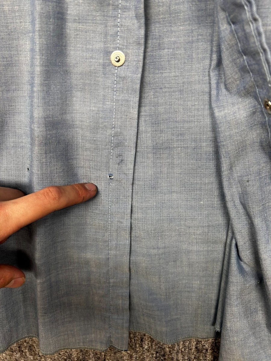 Vintage Dee Cee Western Wear Sawtooth Chambray Pearl Snap Button