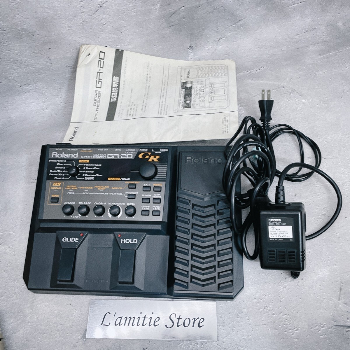 Roland GR-20 Guitar Synthesizer Divided Pickup GR20 Tested Japan