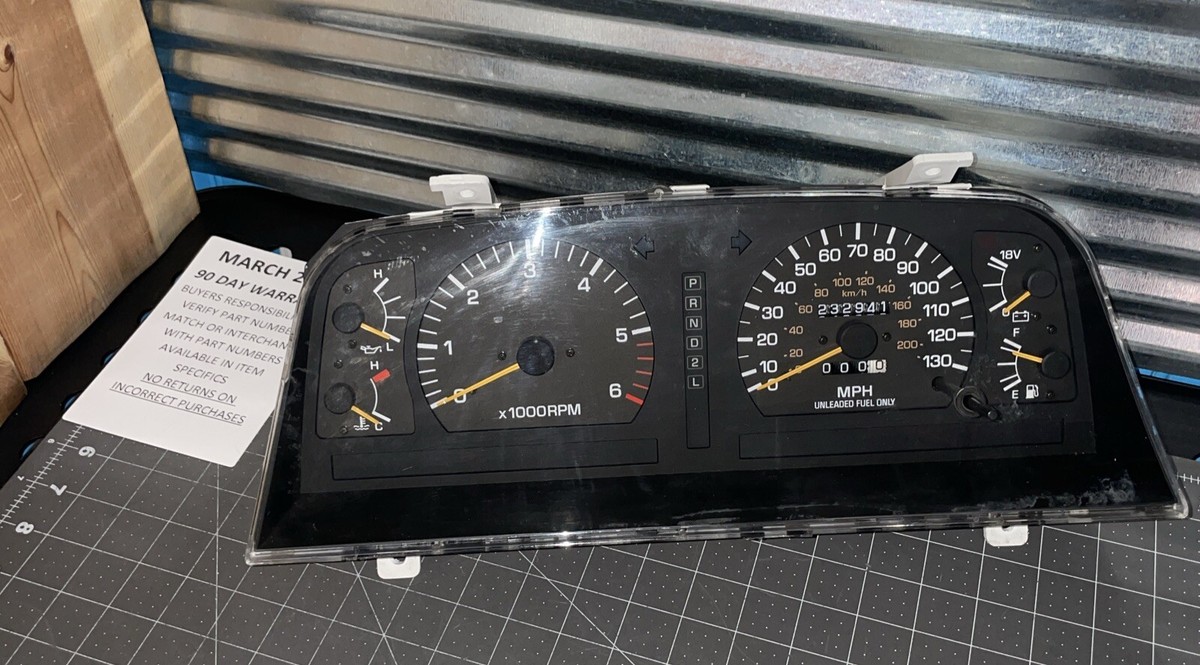 1995-1997 Toyota Land Cruiser FJZ80 LX450 Instrument Cluster 83200