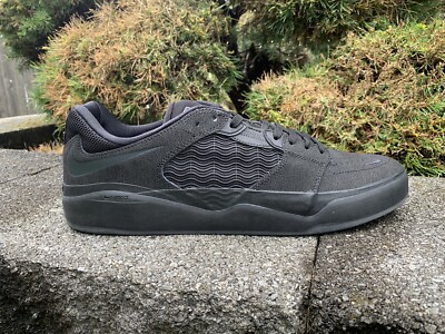 Nike SB Ishod Wair PRM Premium Triple Black Mens Sz 13 Skate Shoes