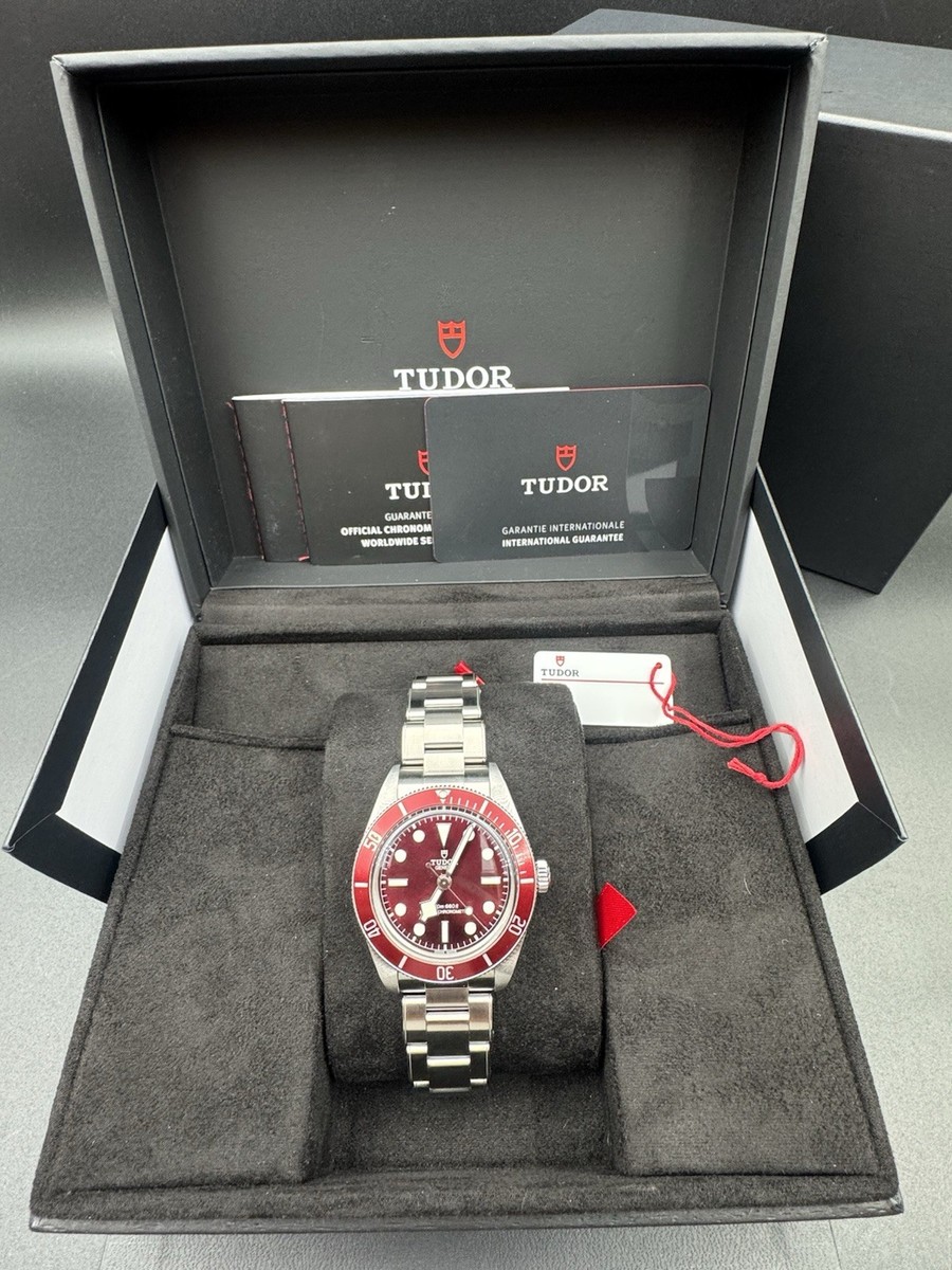 2025 Tudor Black Bay 58 Burgundy Oyster 39mm 3-Link Red