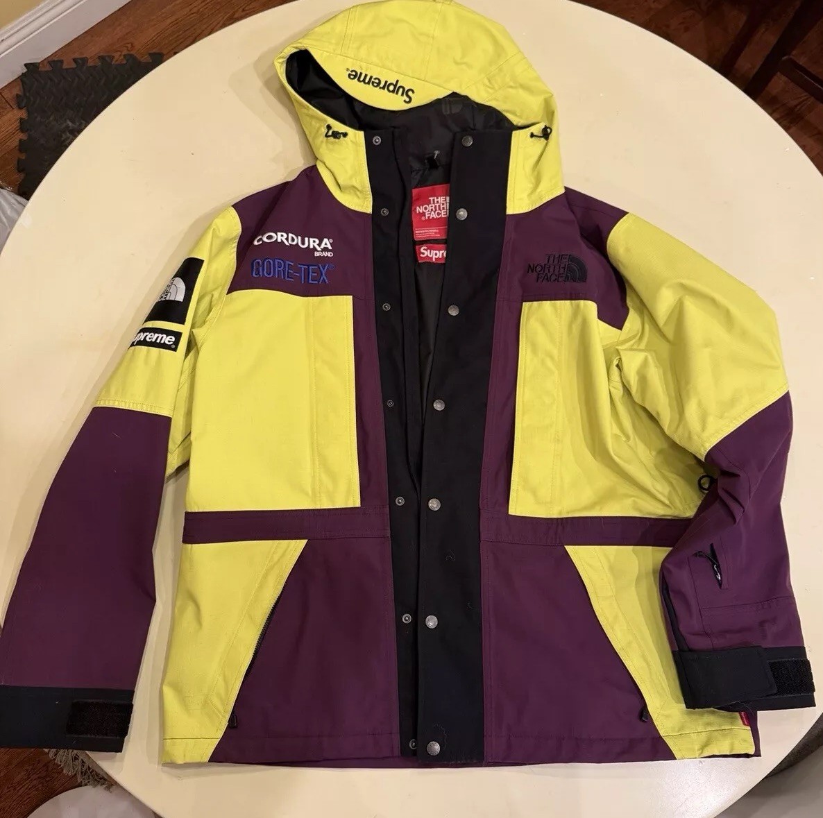 Supreme x The North Face Sulphur Expedition Jacket XL FW2018
