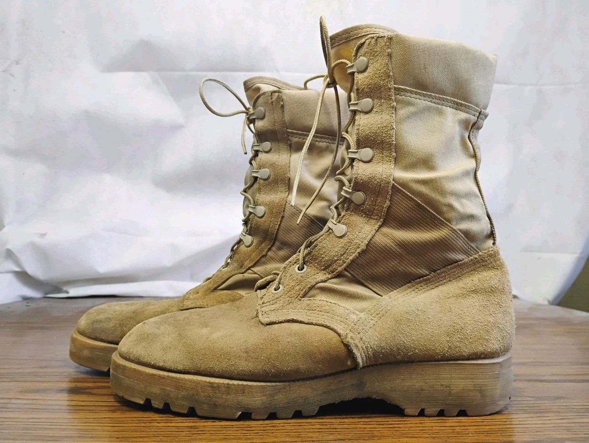 Wellco Men's Size 10.5 US Army Desert Boots Suede Combat Boots