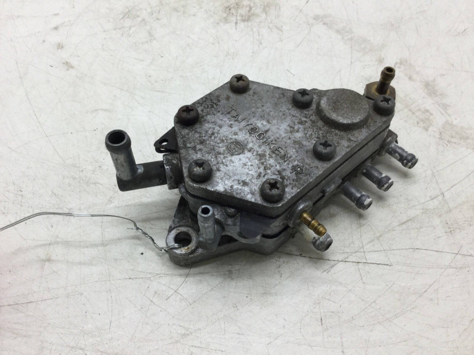 Yamaha SRX SX Viper 700 1998-2006 OEM Gas Fuel Pump 8DF-24410-11