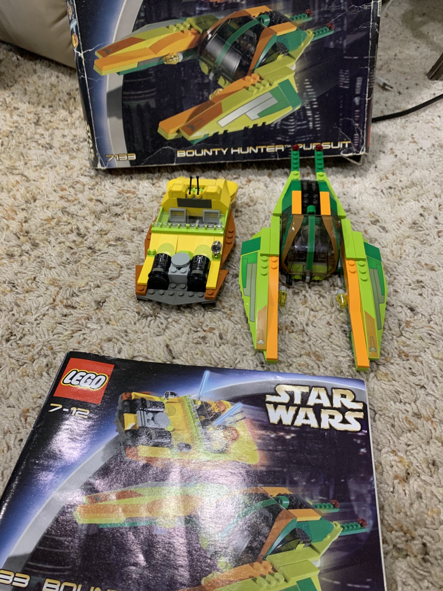 7133 Bounty Hunter Pursuit is still my favorite small set. : r