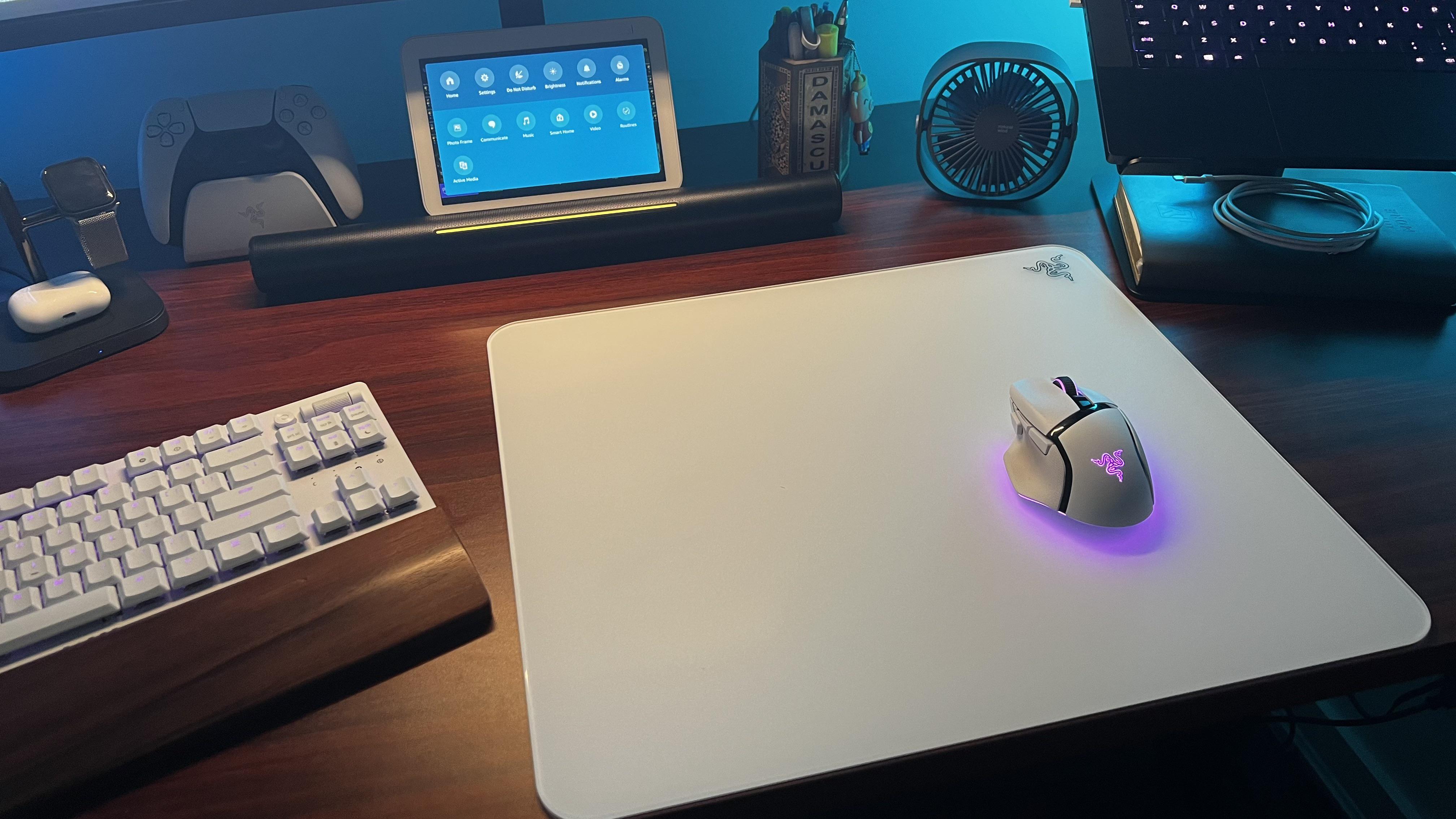 Razer Atlas ガラス製マウスパッドはマジで革命的 : r/razer