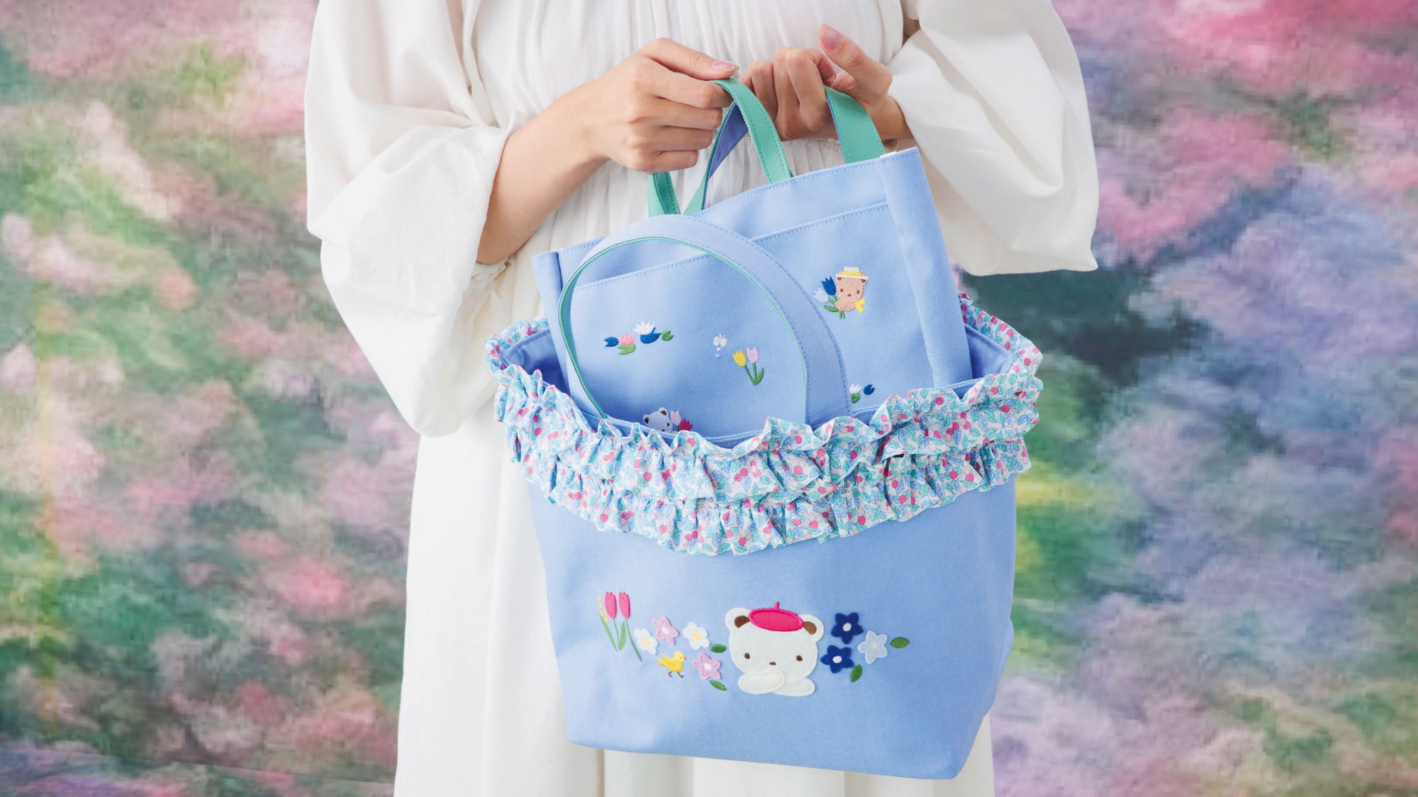 春の新作コレクション「春のファミリアショー2026」を開催