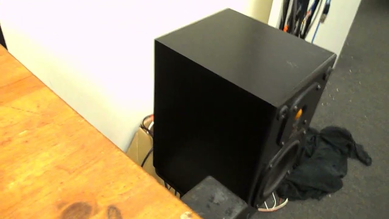 Robertson Audio 6010 amp - YouTube