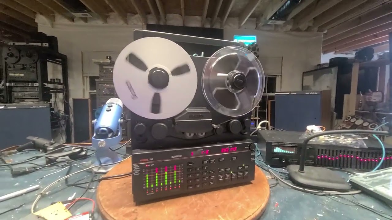 Fostex R8 Reel to Reel Demo - YouTube