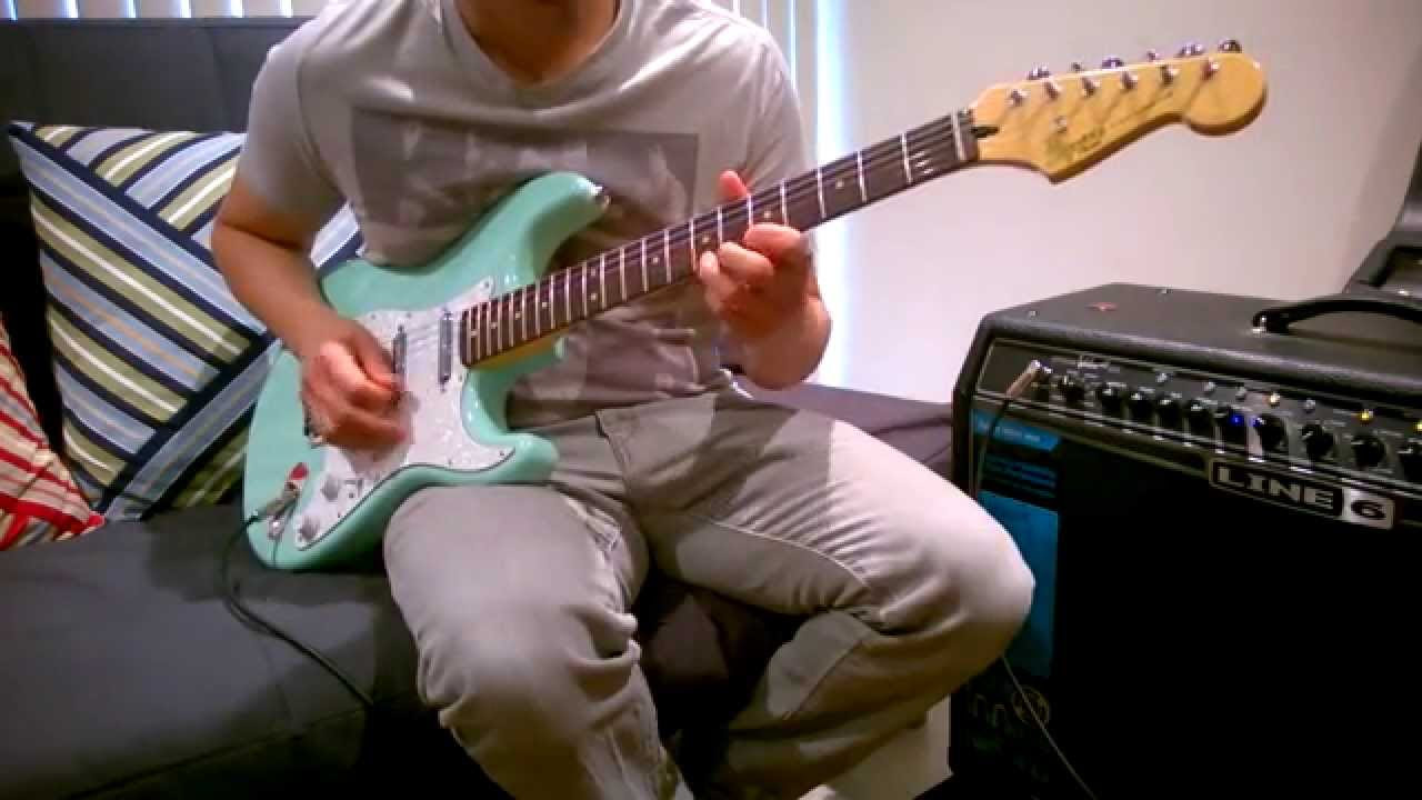 Squier Vintage Modified Surf Strat w/ Duncan Designed lipstick