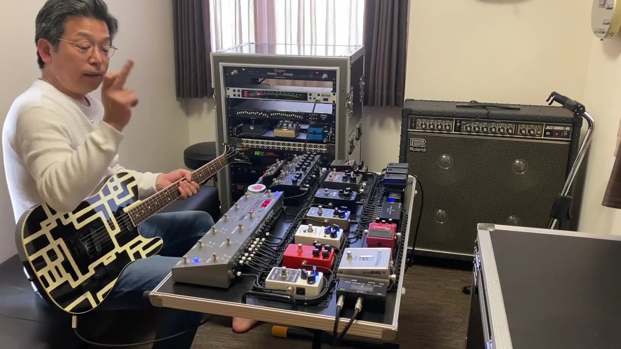 ラックエフェクターとエフェクターボードの融合 HALF MOON 布袋寅泰 氏