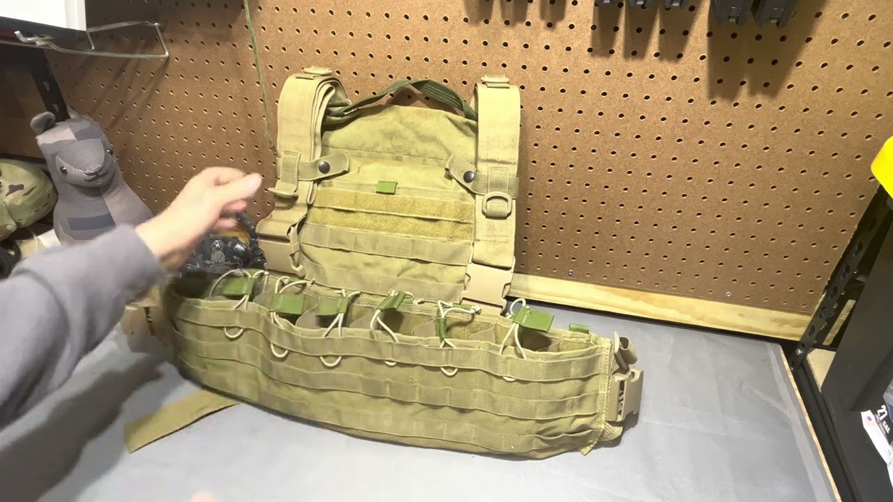 Missing Stitch: HSGI Wasatch Plate Carrier - YouTube