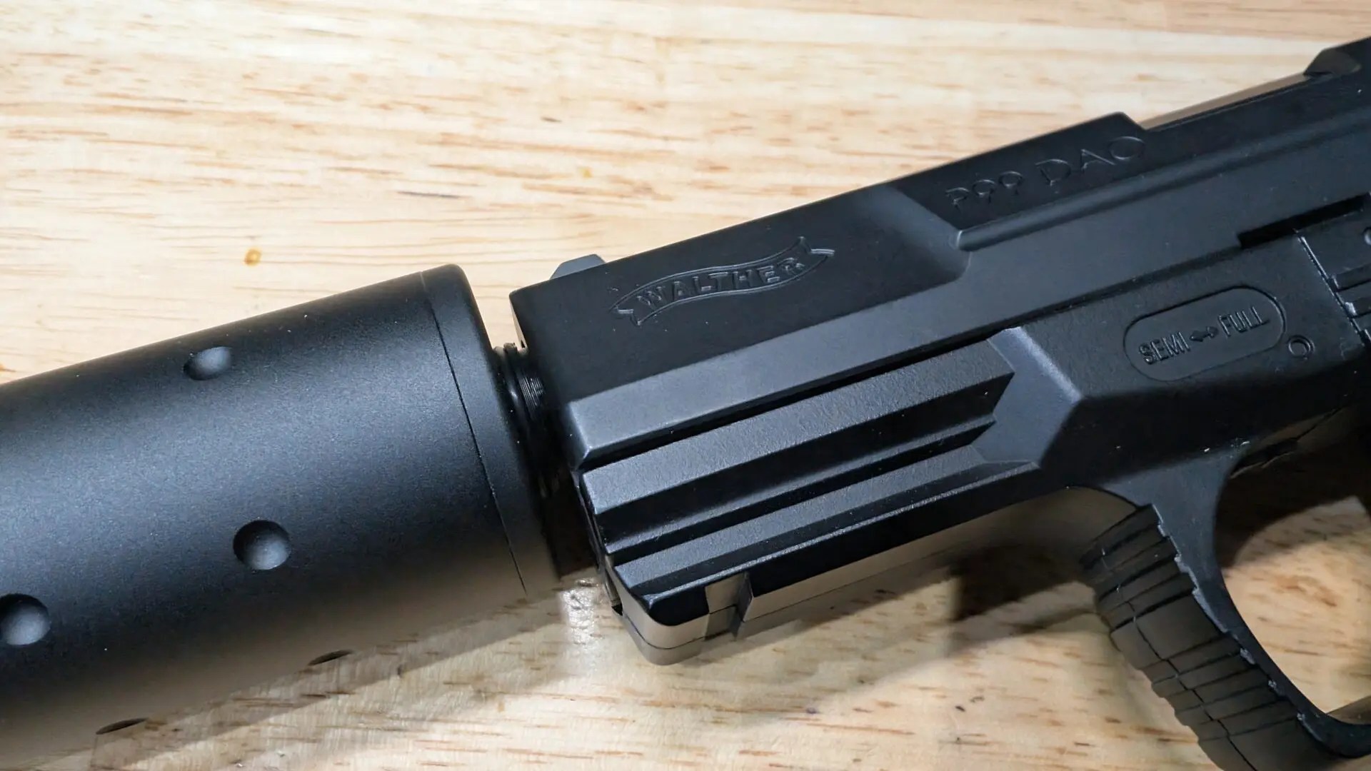 東京マルイ 電動ブローバックP99 DAO 14mm逆ネジアダプタ Oリング付き