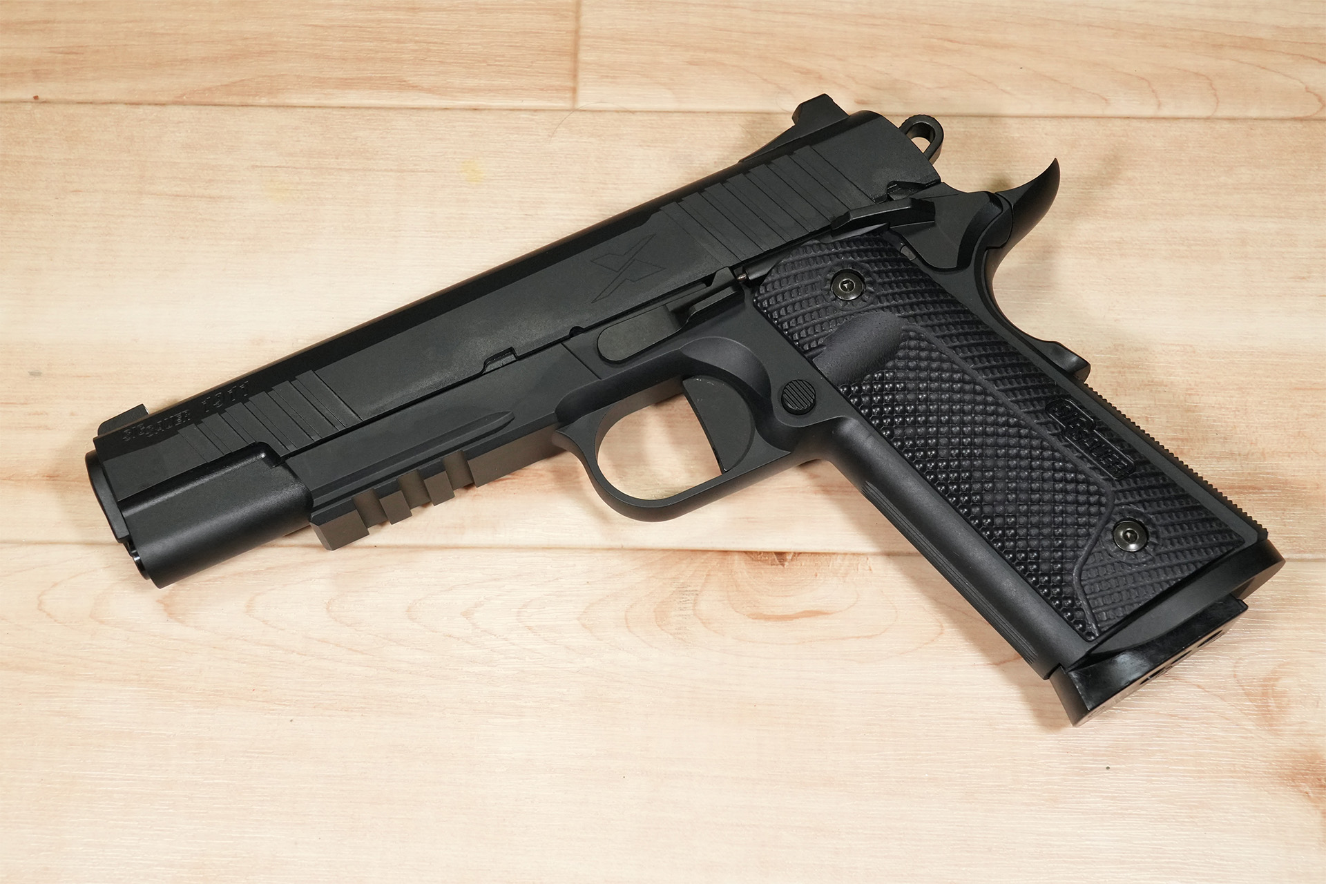 ウエスタンアームズ SIG SAUER 1911-X FULL / G10グリップを購入しま