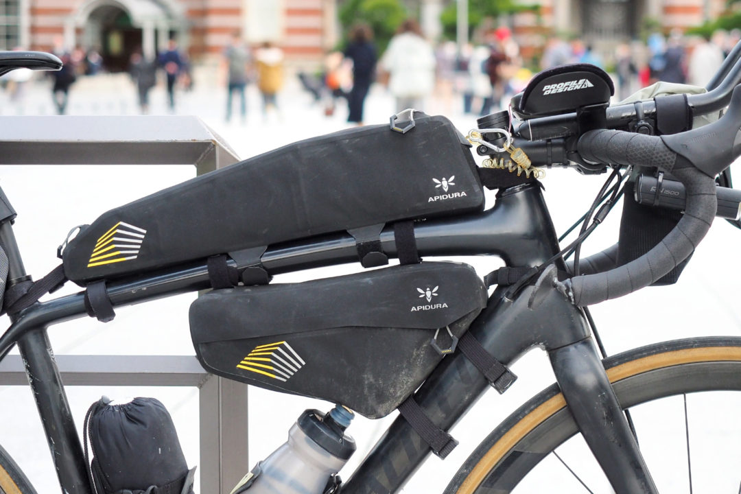 レビュー】Apidura：バックカントリーロングトップチューブパック