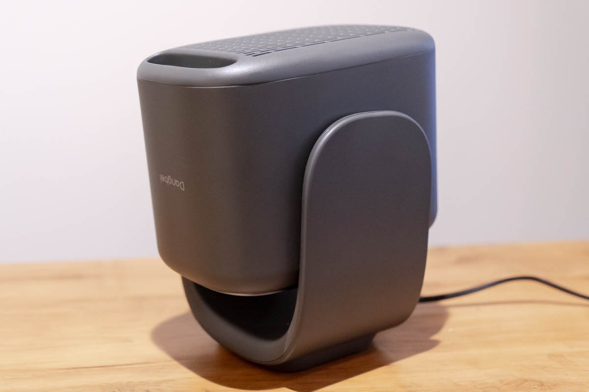 3万円台でホームシアターを実現！コスパ抜群の新型プロジェクター