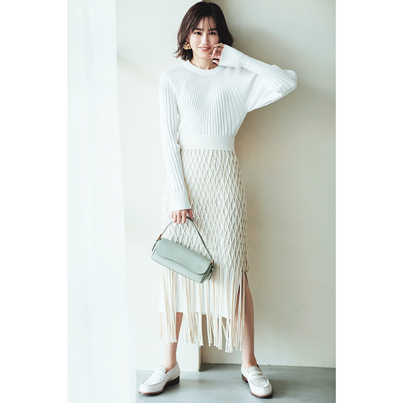 桐谷美玲さん＆武井咲さん】この春楽しみたい『最旬スカートコーデ』を