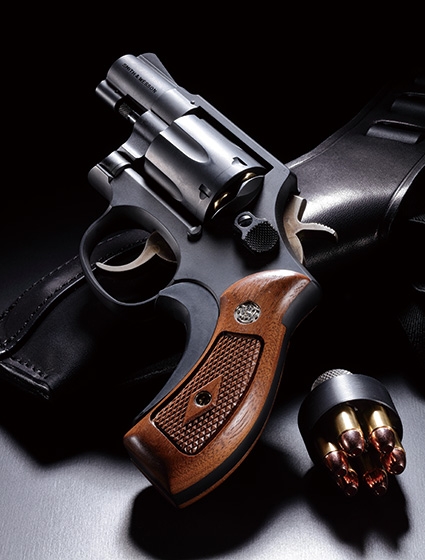 あのユージのリボルバーが最新作の劇中と同じ仕様で登場！「タナカ