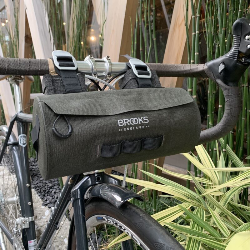 秋のライドにSCAPE HANDLEBAR PORCH - BROOKS ブルックス公式サイト