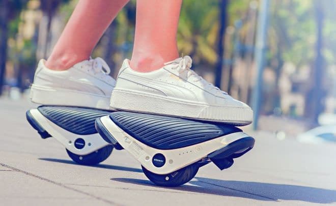 ローラースケート？スケボー？いえこれ、セグウェイです ― 「Drift W1