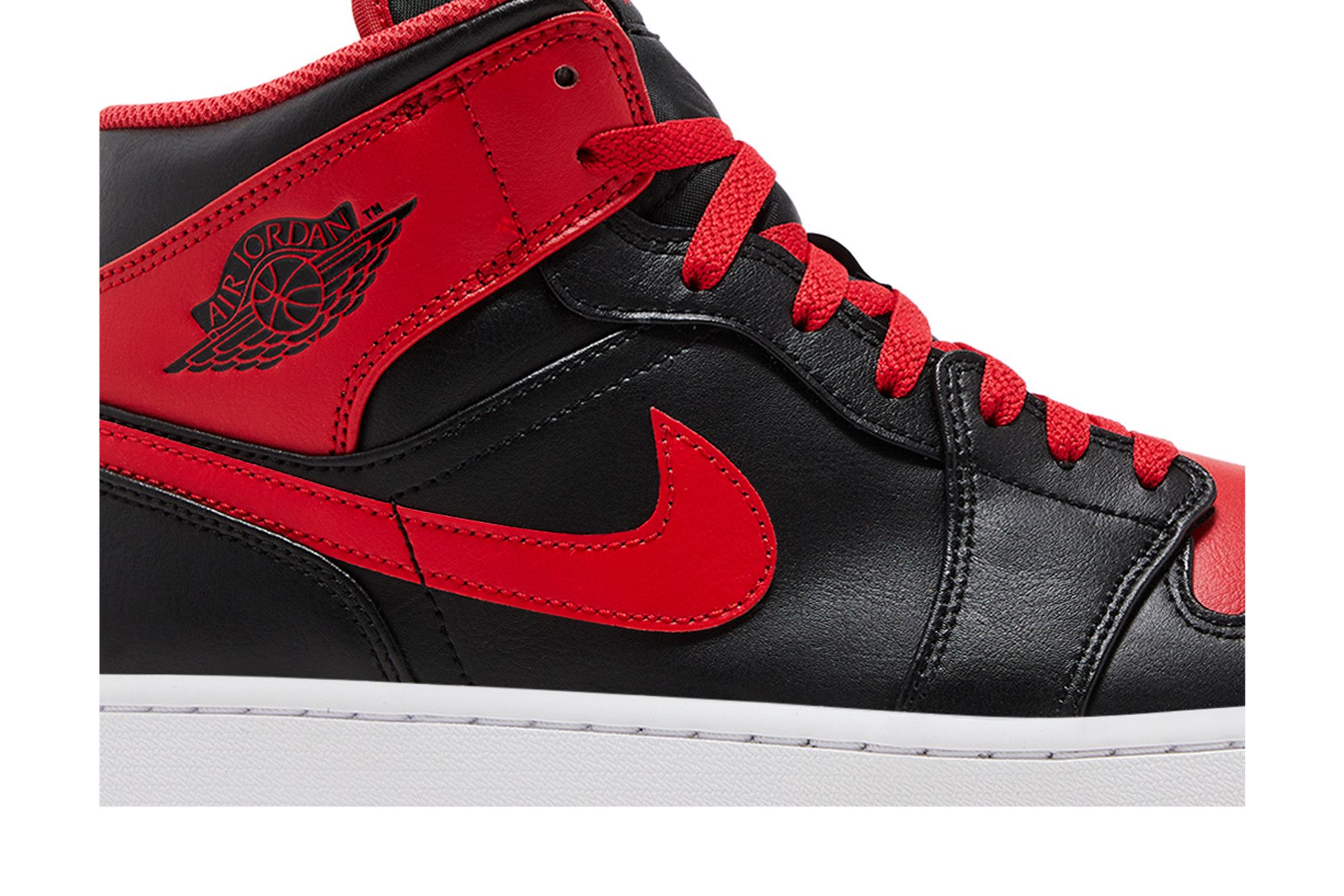 Buy Air Jordan 1 Mid 'Alternate Bred' - DQ8426 060 | GOAT