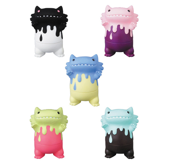 500円のカプセルトイ、サンショウウオ怪獣バイロン現る！ - ITmedia NEWS