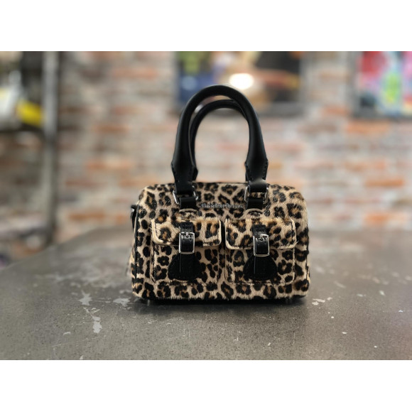 Dr.Martens 新作 ミニ トップ ハンドルバッグ レオパード | ドクター