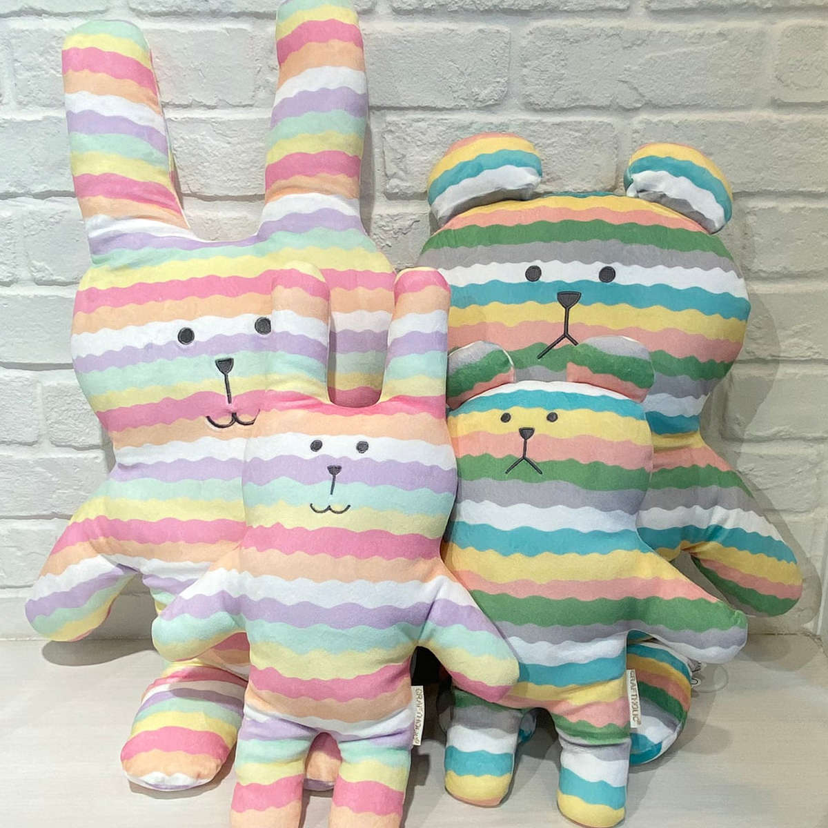 楽天市場】CRAFTHOLIC 抱き枕 Sサイズ LEALEA CRAFT （ クラフト