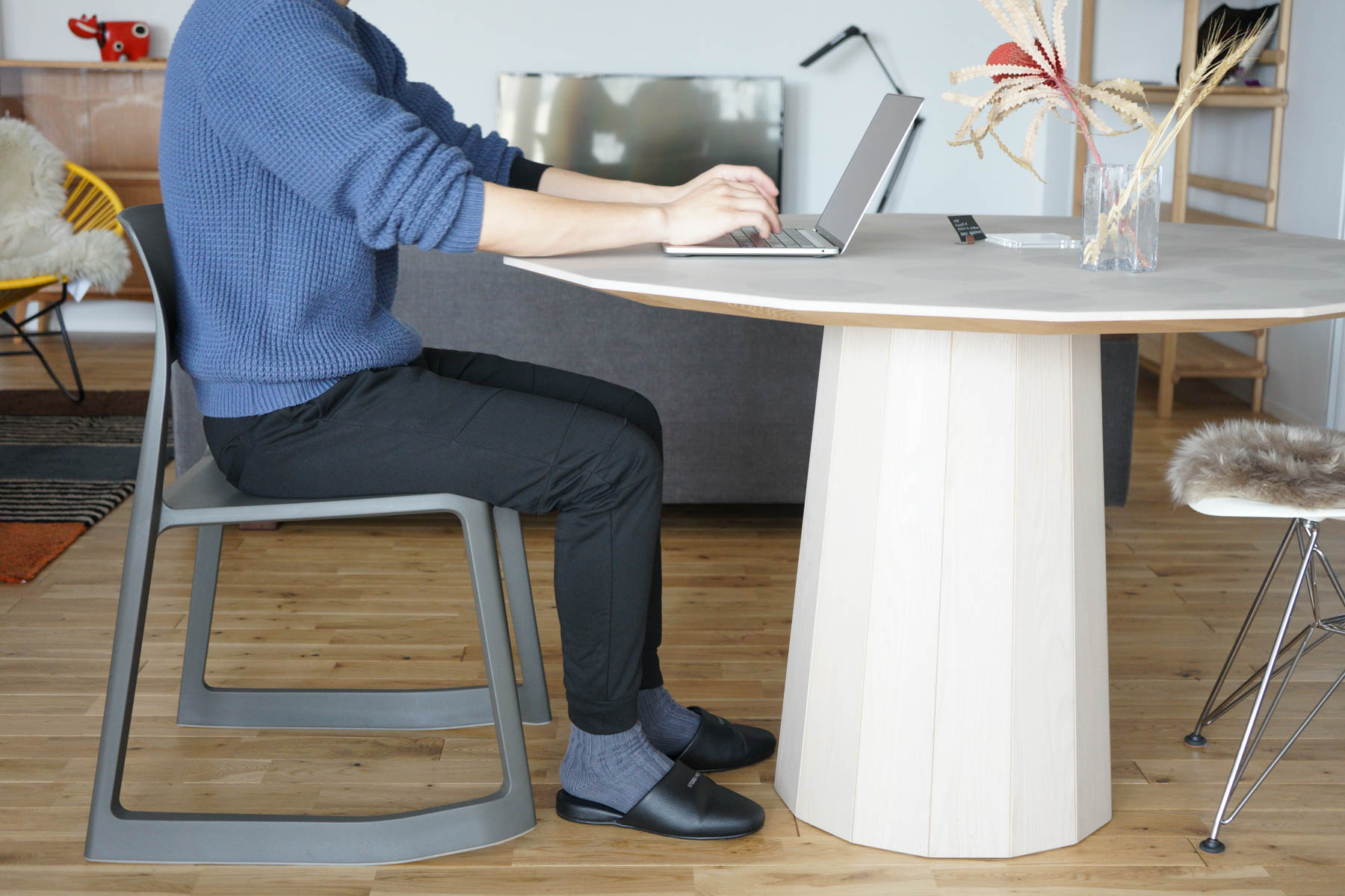 楽天市場】【vitra正規品】Vitra（ヴィトラ） ティプトン（Tip Ton）RE