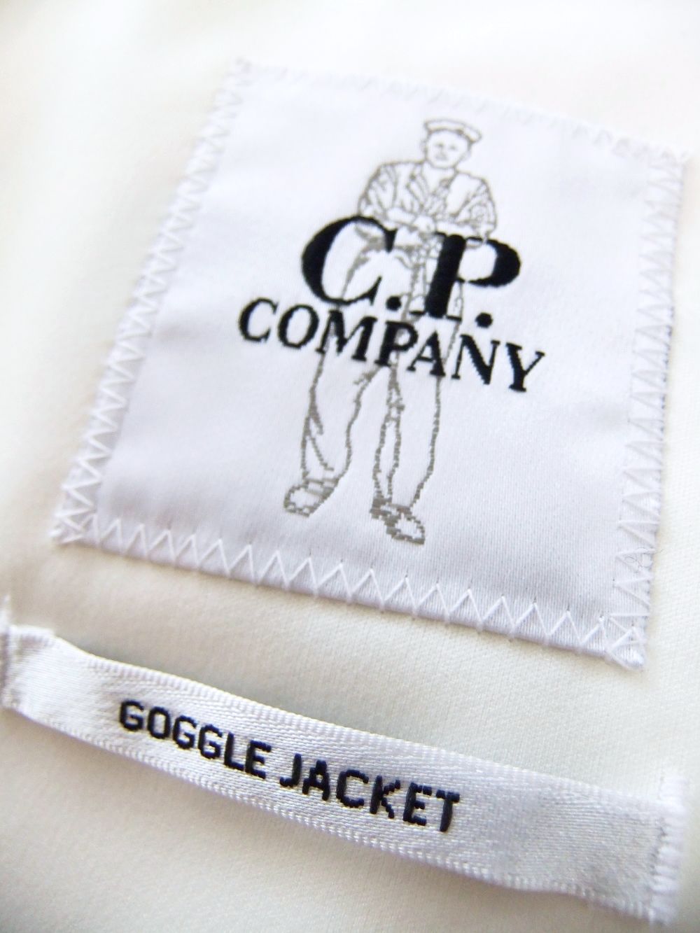 C.P. COMPANY - C.P. SHELL-R GOGGLE JACKET ソフトシェル ジップ