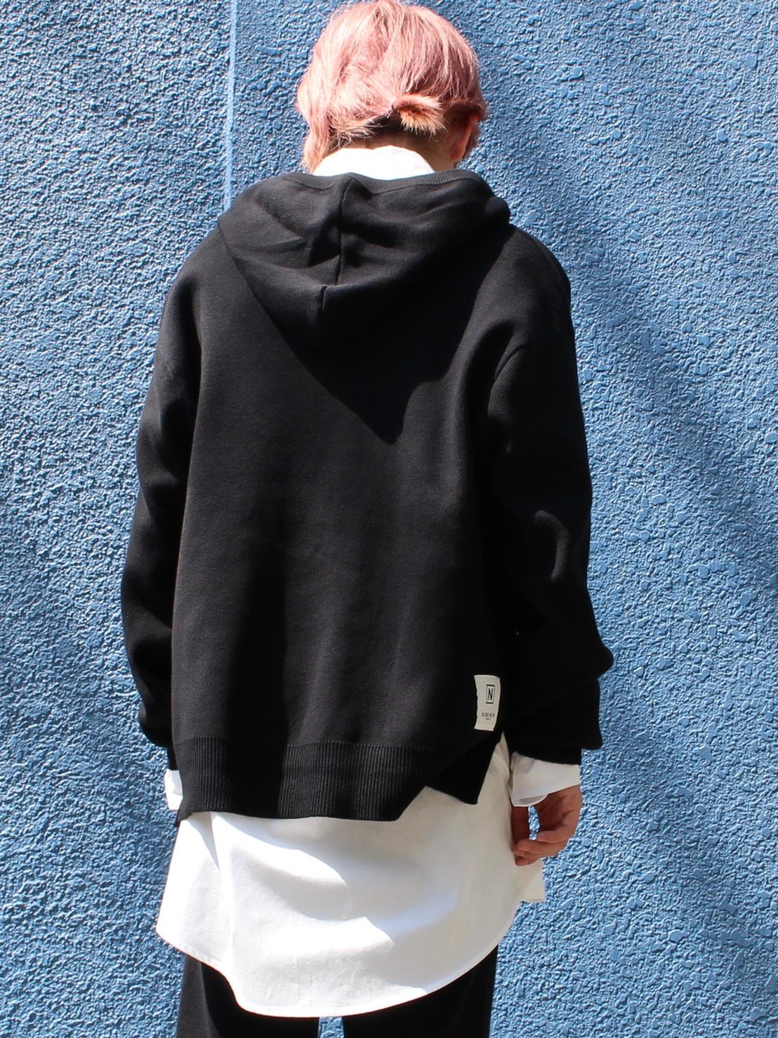 NIL DUE / NIL UN TOKYO セットアップを用いた大人モノトーンコーデ