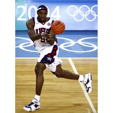 国内10月25日発売予定】ナイキ レブロン 2 