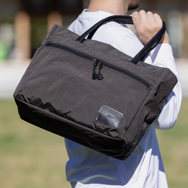 ヴァレクトートヨコ』(全3色)塩縮加工ナイロン/通勤から旅行まで